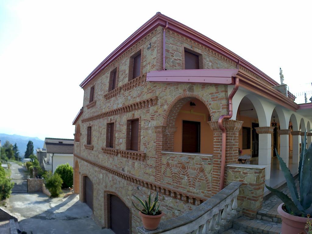 B&B Castello Michelina San Nicola dellʼAlto 外观 照片